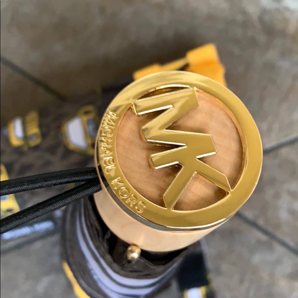 MICHAEL KORS NEW YORK CITY SM COMPACT UMBRELLA - Picture 7 of 16